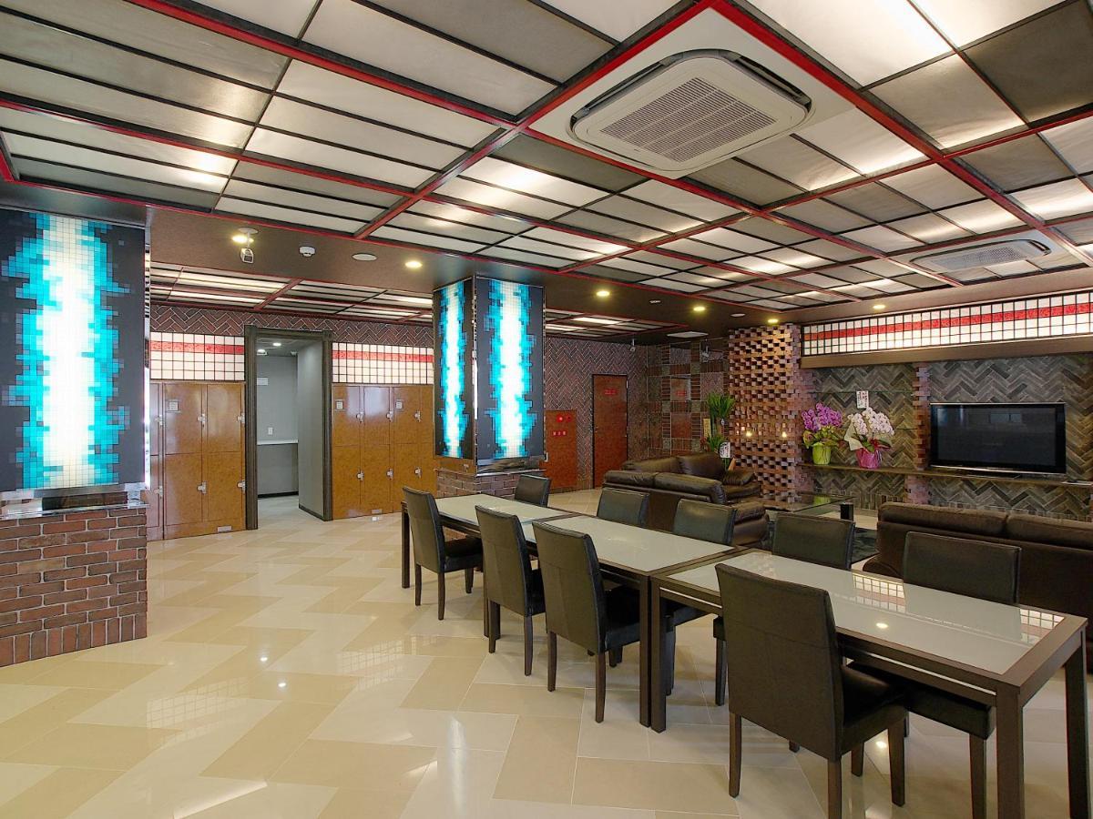 ホテル中央セレーネ Hotel Chuo Selene Osaka Exterior foto
